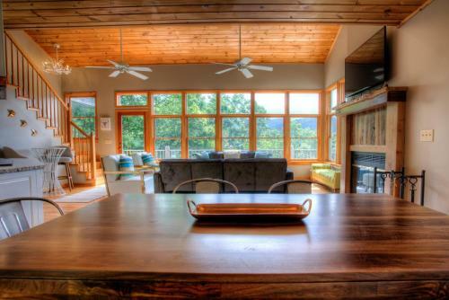 Montreat Yourself