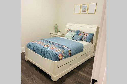 Luxurious Home For Families & Professionals