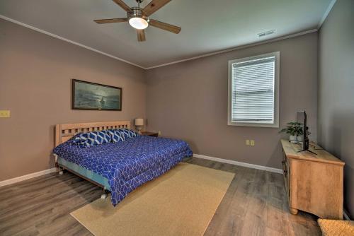 Morehead City Getaway With Yard 4 Mi To Beach!