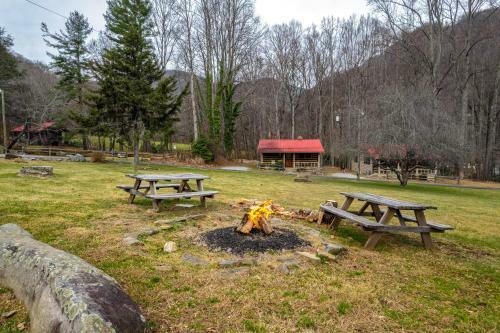 Maggie's Place - Mountain Joy Cabins #1