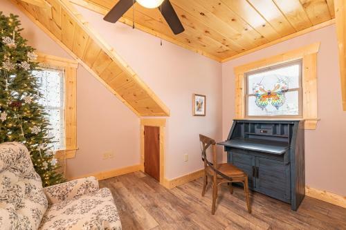 The Red Fox Cabin