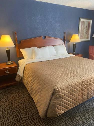 Hotel Andy Griffith Parkway Inn