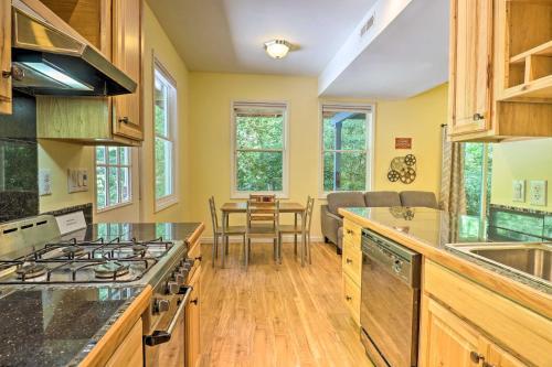Smoky Mtn Retreat With Games, Fire Pit And Patio!