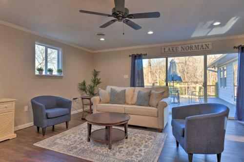 Lake Norman Escape With Boat Dock And Fireplace!