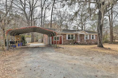Dog-friendly House With Yard And Boat Slip Access