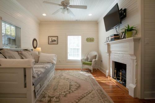 Jarrett Creek Cottage