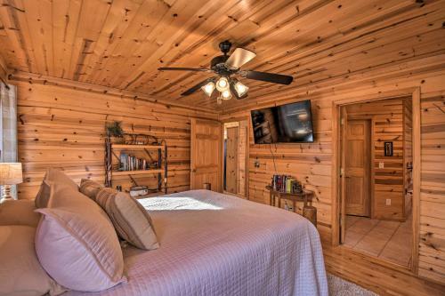 Murphy Cabin With Mountain Views And Fire Pits!