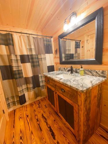 Adventure Ridge Cabin: Rest, Reconnect & Refresh.