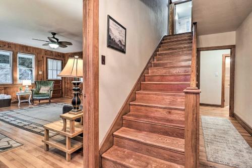 Charming Cottage Close To Hiking And Biking!