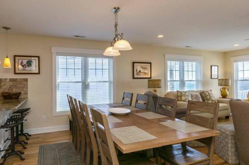 Beautiful Ocean View Property That Will Accommodate Large Groups
