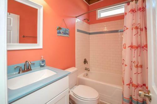 Oceanfront Family Fun Home And Dog Friendly!