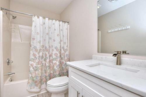 Southern Shore Villa 108-finz Up