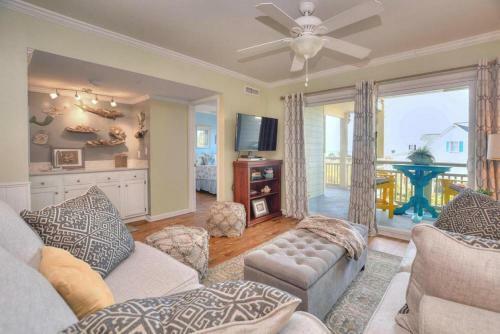 Oak Island Beach Villa 1602-breezy Daze