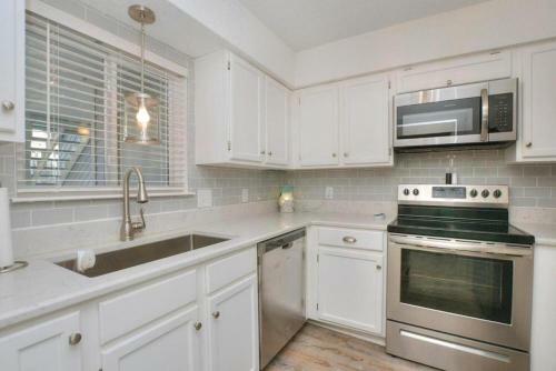 Oak Island Beach Villa 1210