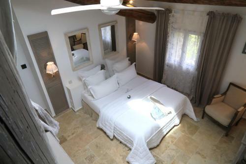 Hostal Maison D'hotes "les Ecuries Du Mas"