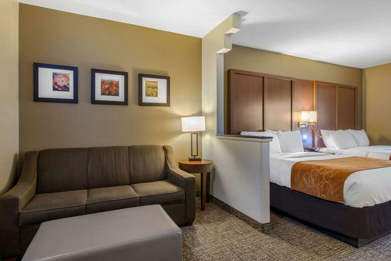 Hotel Comfort Suites Marshall