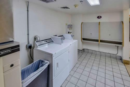 Motel 6 Katy