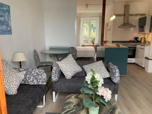 St Guenole' Studio Apartment