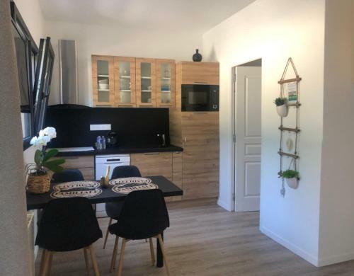 Charmante Maisonnette Avec Terrasse � 100m de La Plage