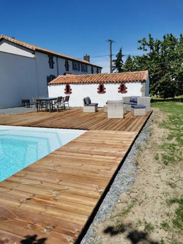 Hostal La Long�re De Mina