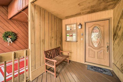 Sunny Sapphire Townhome With Resort Amenities!