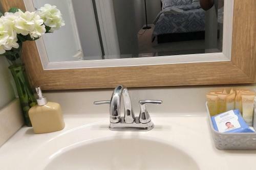 Apartamento Inviting Condo In Central Raleigh