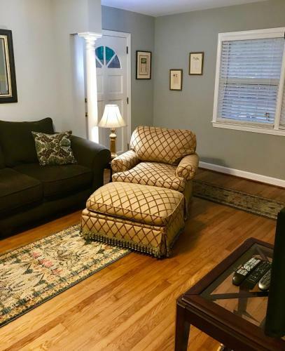 Apartamento Quaint Condo Near Downtown