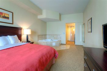 Posada Country Inn & Suites Petersburg