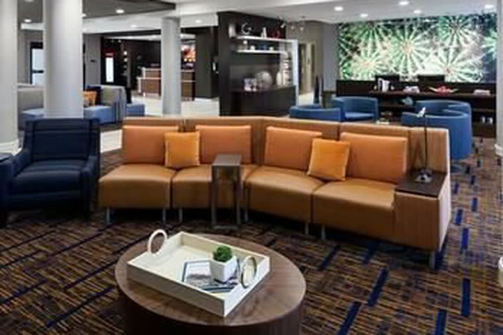 Hotel Courtyard By Marriott Houston North/shenandoah