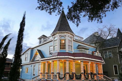 Bed & Breakfast Sara's Inn On The Boulevard