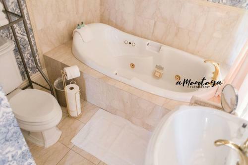 Bed & Breakfast Sara's Inn On The Boulevard