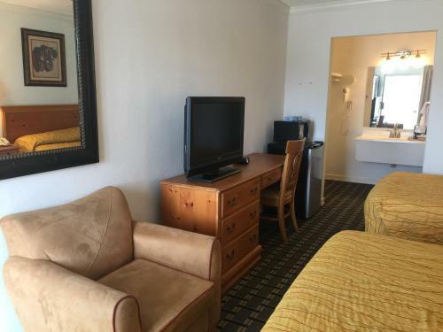 Hotel Houston Inn And Suites