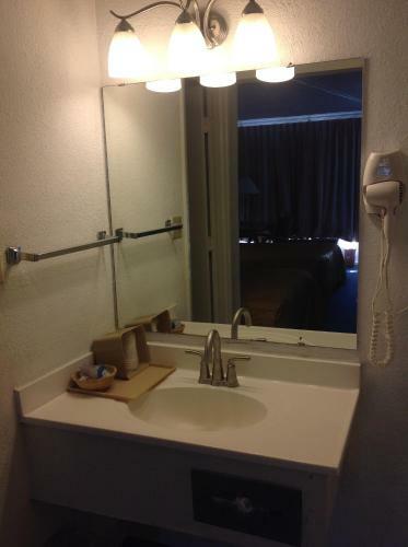 Hotel Houston Inn And Suites