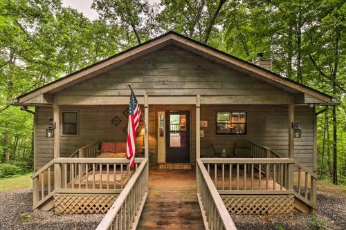 Secluded Home With Stunning Maggie Valley Views!