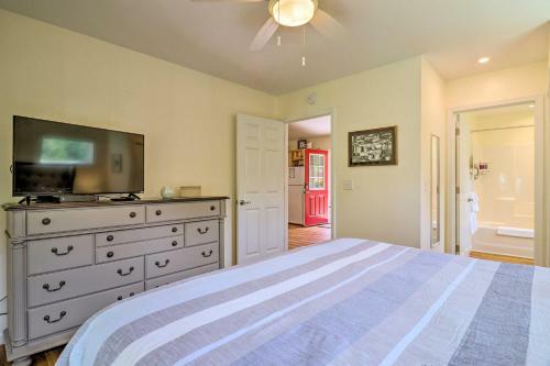 Updated Cottage At Lake Junaluska Golf Course