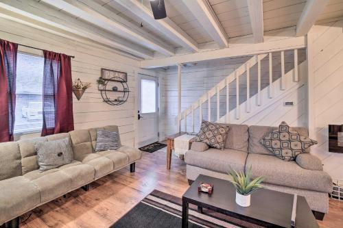 Waynesville Cabin 8 Mi To Smoky Mountains!