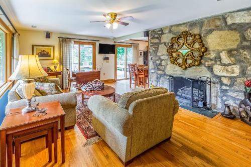 The Rock House At Big Bear Estates