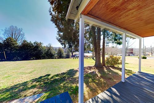 The Kick Back Cottage