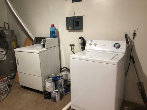 Burrel Avenue Apartments