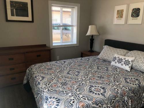 Burrel Avenue Apartments