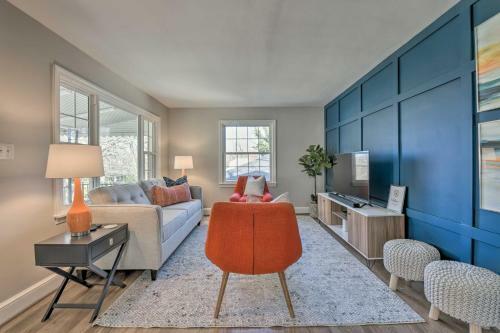 Mid-century Modern Cottage In Ardmore Area!
