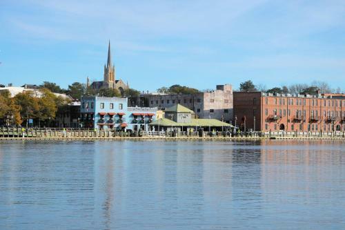 Apartamento Riverfront Condo