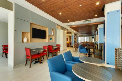 Holiday Inn Express - Wilmington - Porters Neck, An Ihg Hotel