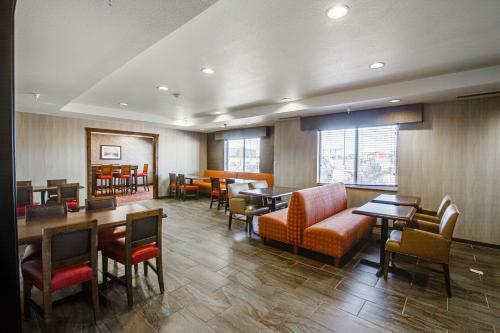 Hotel Inn At Hunters Run