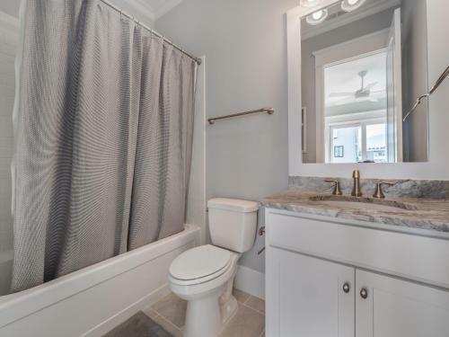 15 Steps From Beach Access! Brand New Duplex