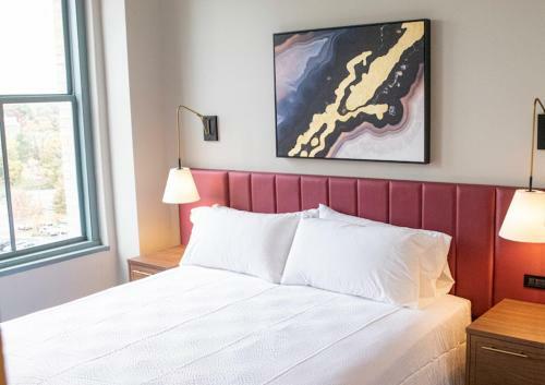 Blu-tique, Akron, A Tribute Portfolio Hotel