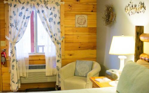 Hotel Blessing Lodge By Amish Country Lodging