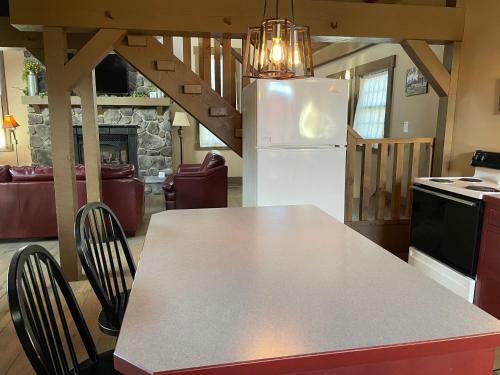 Premier Cottages By Amish Country Lodging