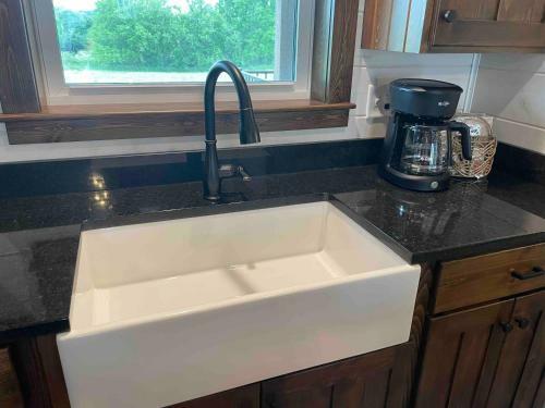 Premier Cottages By Amish Country Lodging