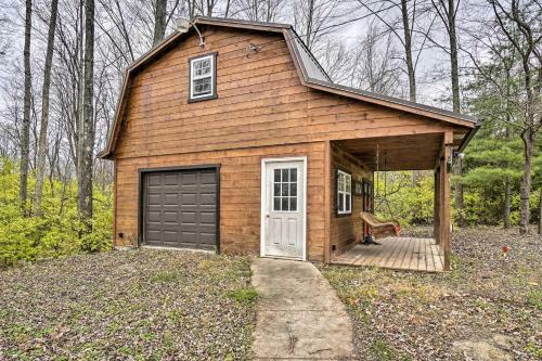 Large Family Home With Patios, Gas Grill And Fire Pit!
